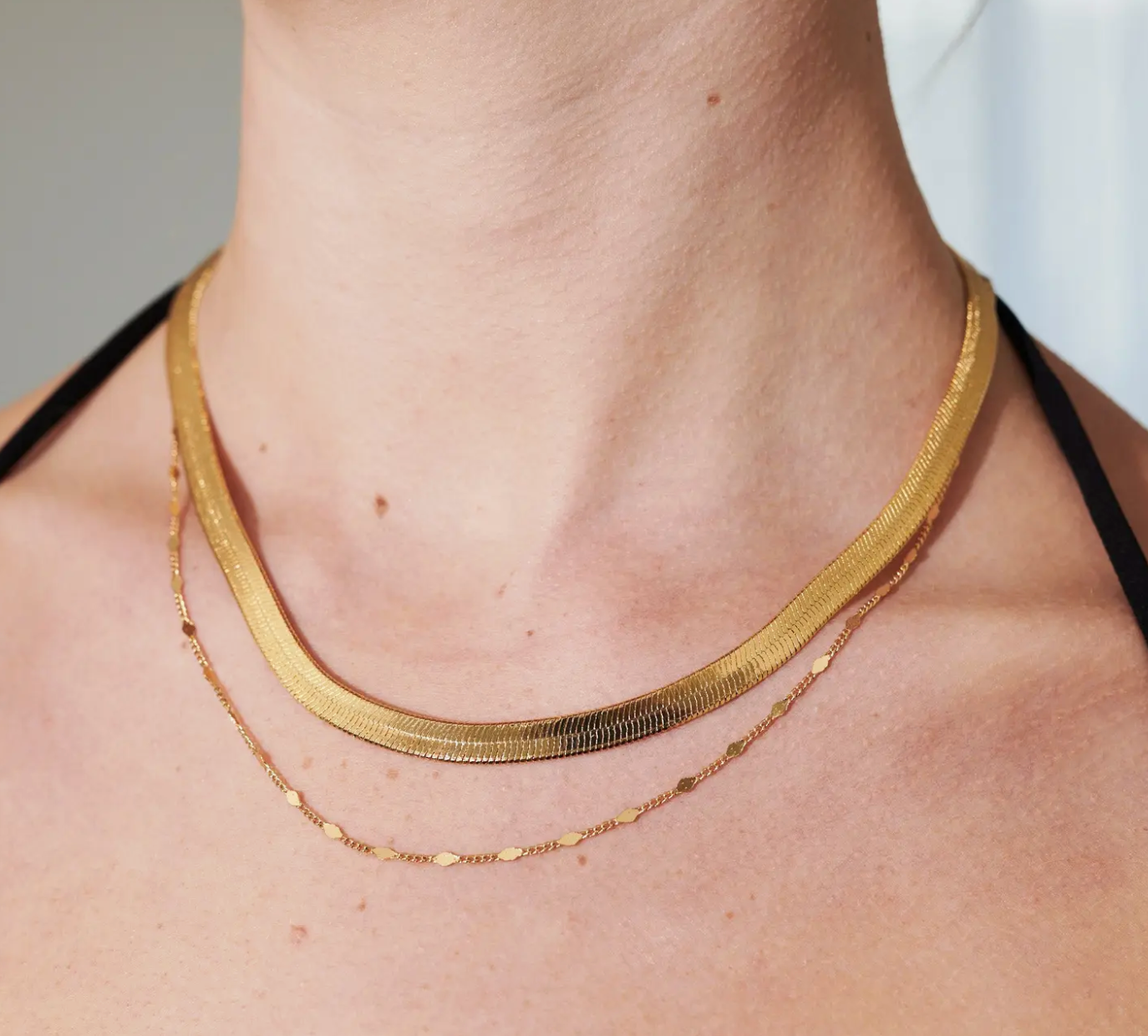 STELLA SNAKE CHAIN