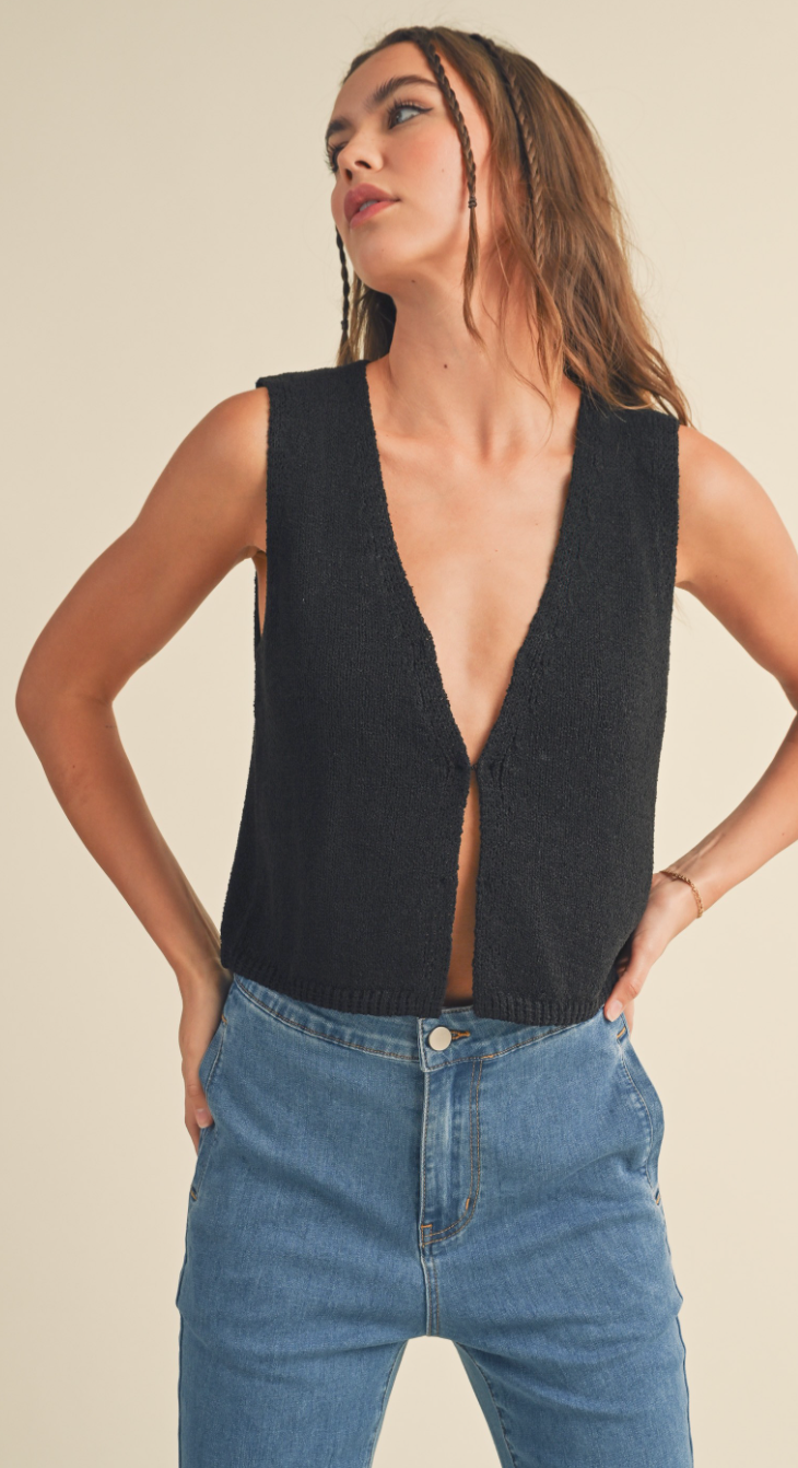 CAM HOOK AND EYE KNIT TANK