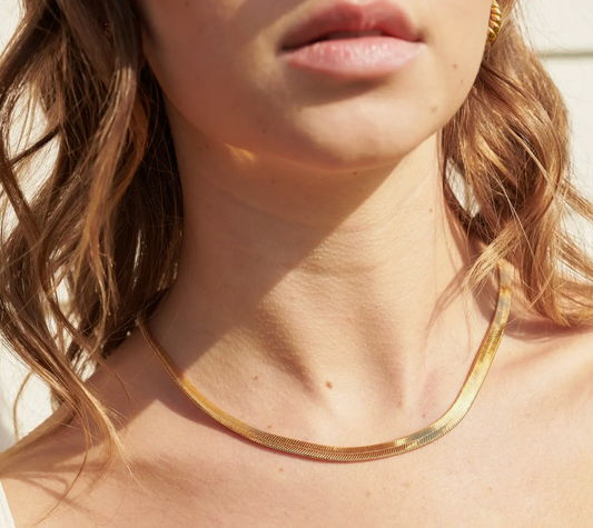 STELLA SNAKE CHAIN