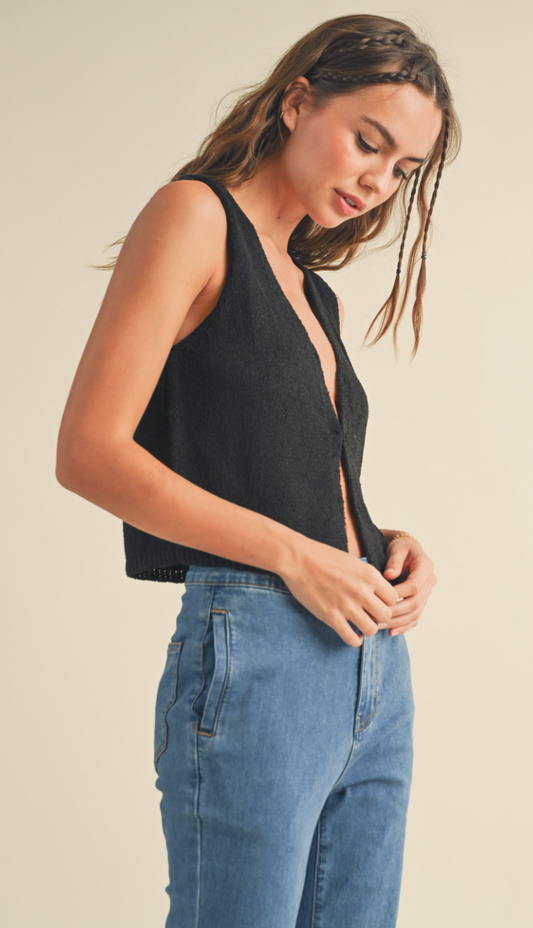CAM HOOK AND EYE KNIT TANK